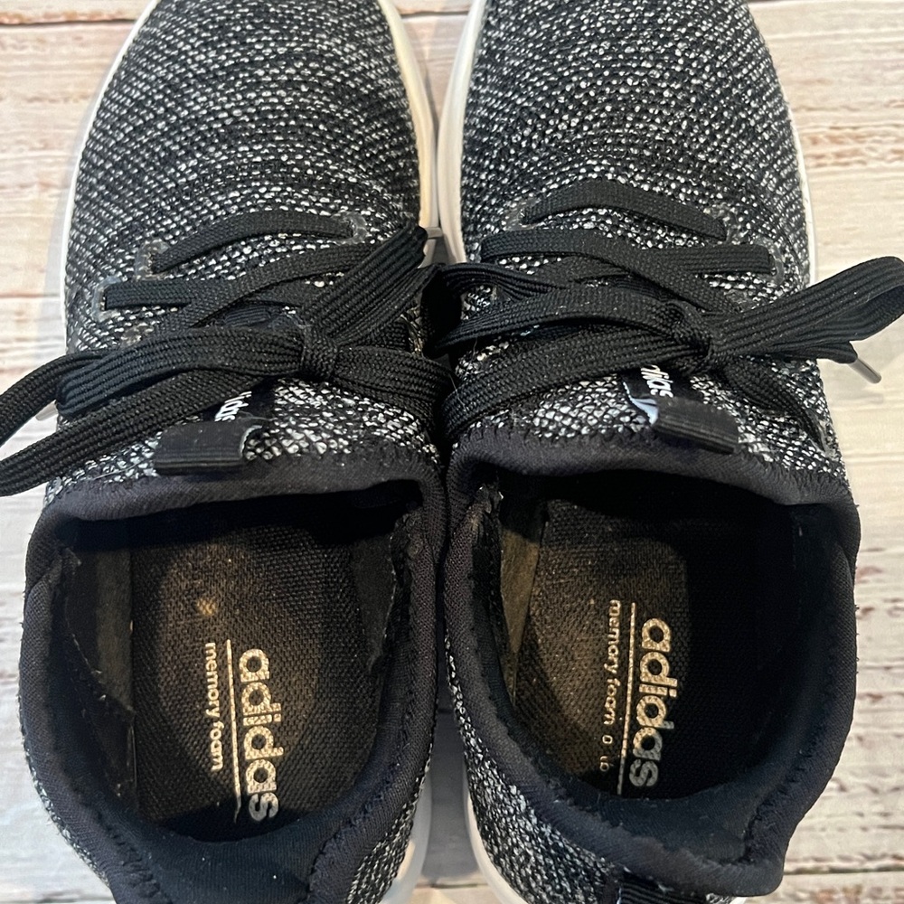 Women’s Memory Foam Adidas Size 6 - image 6